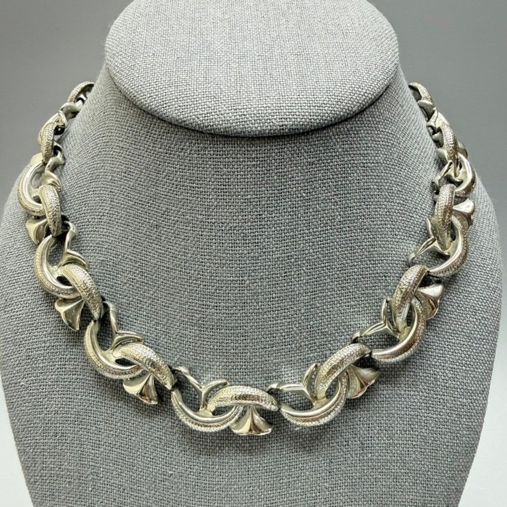 Coro Vintage Silver Tone Choker‎ Necklace 15" MCM Textured Scroll Link Statement